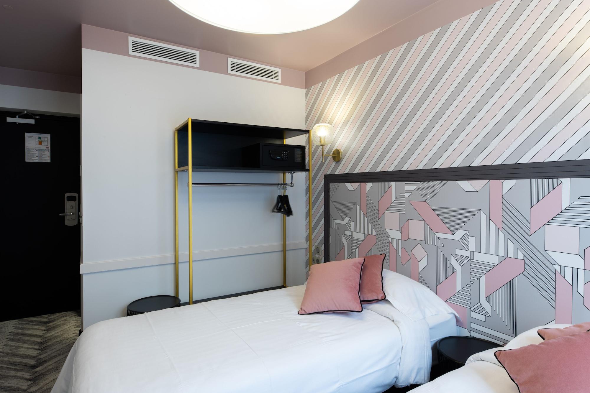 Hôtel Gérando Parigi Esterno foto